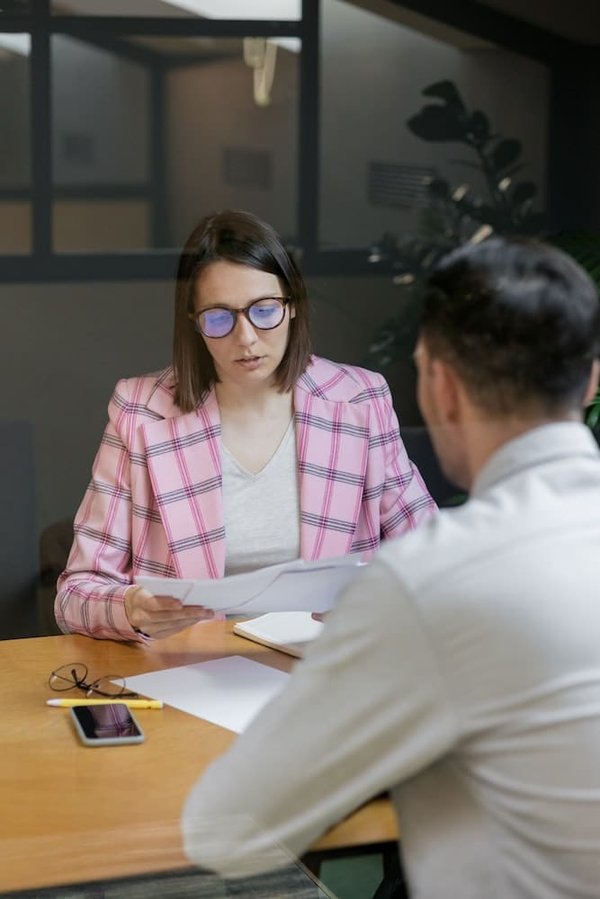 Quelles sont les meilleures méthodes pour gérer la relation client dans les petites entreprises de vente au détail ?